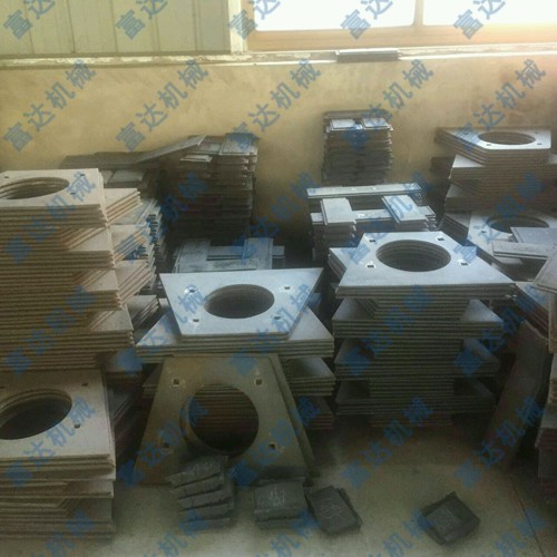 ����C���