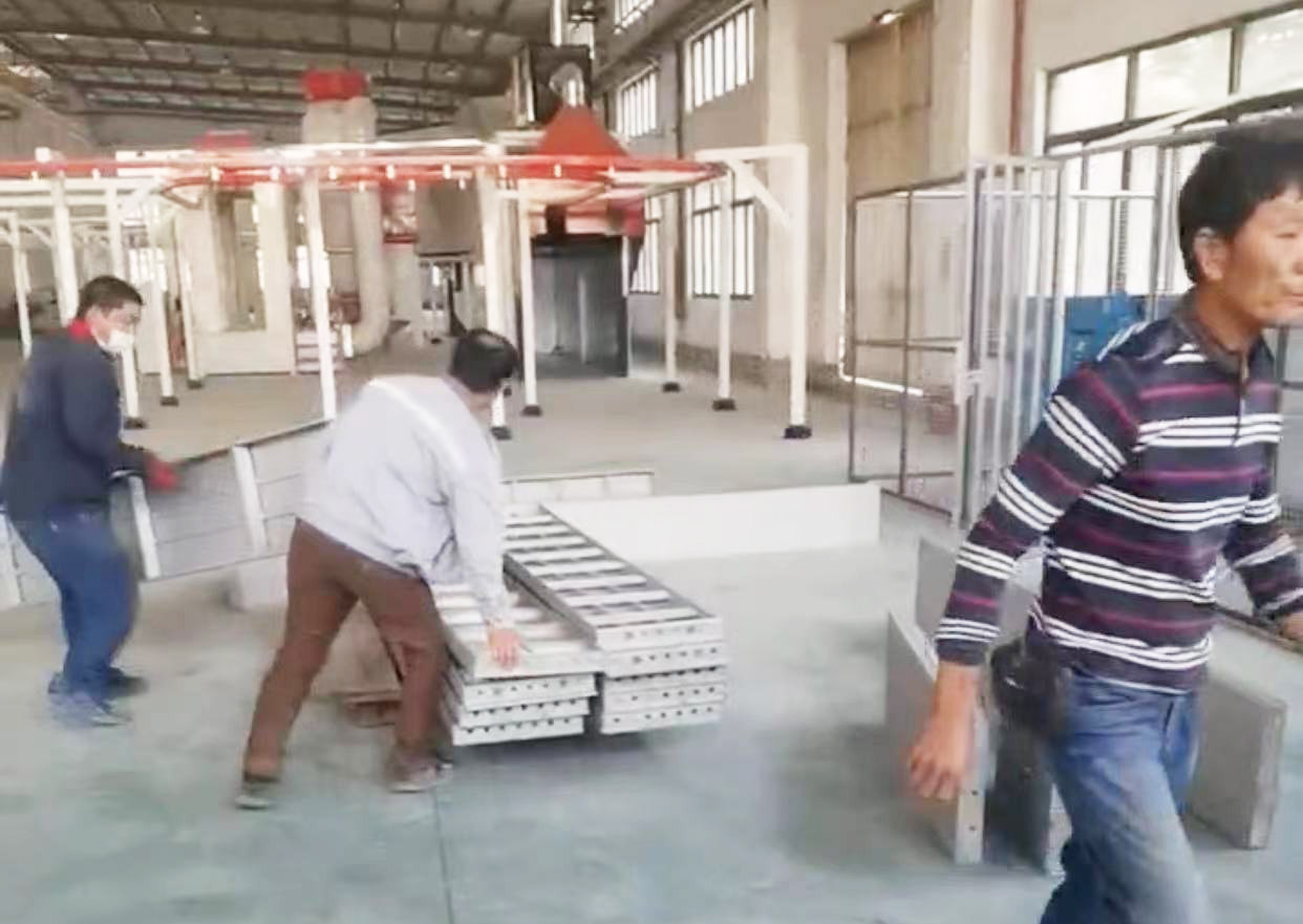 �Xģ�咁��C(j��)